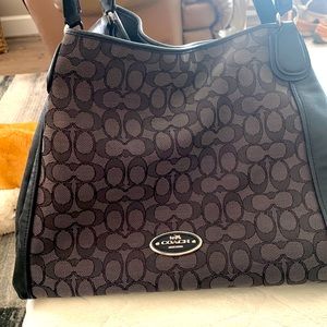 Coach shoulder bag. Black and grey, no blemishes.